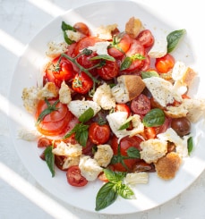 Fast and Easy Caprese Salad